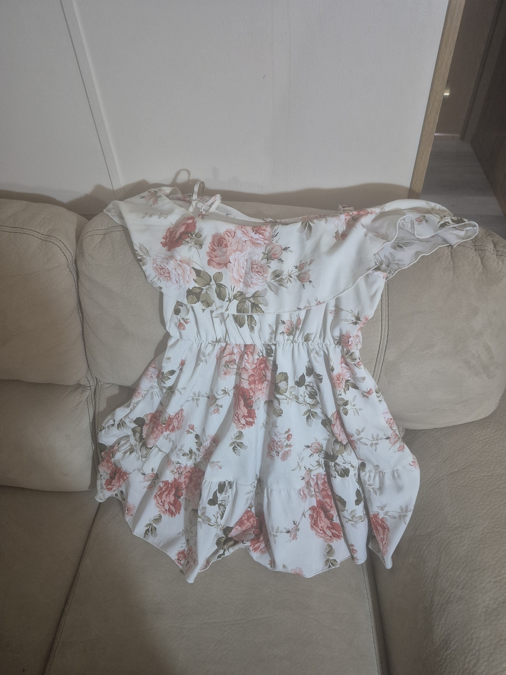SHEIN White Floral Off-Shoulder Ruffle Camisole Top - Pink & Green